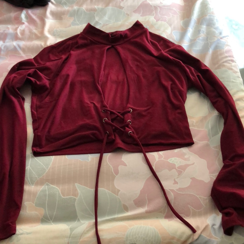 Red long sleep crop top